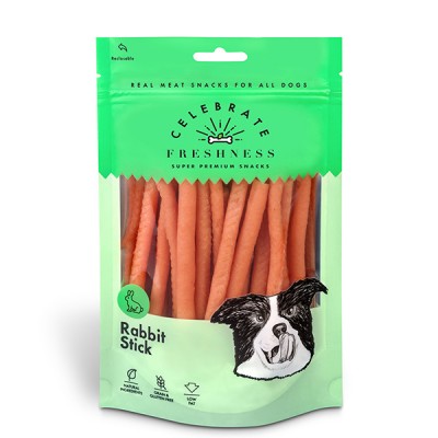 Месната награда за куче CELEBRATE FRESHNESS Rabbit Sticks 100gr